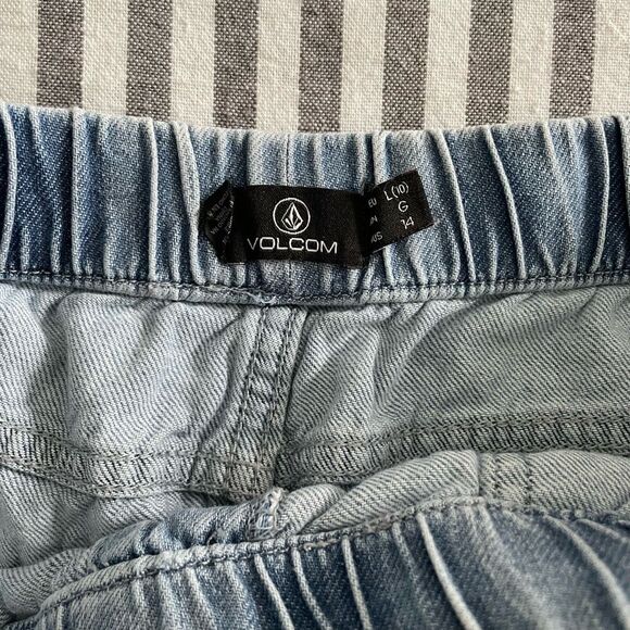 Volcom Sunday Strut Shorts Size Large - Picture 4 of 6